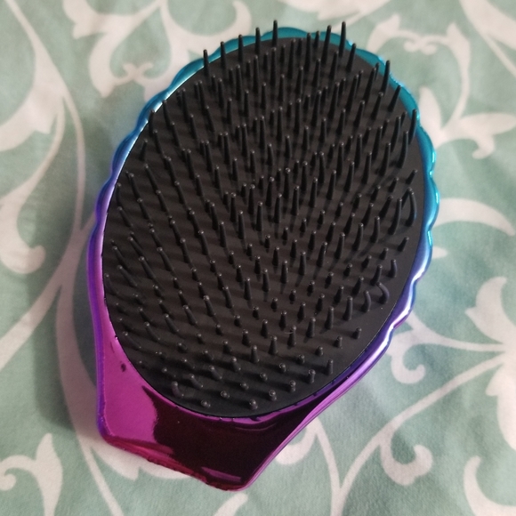 Seashell Mermaid Brush - Picture 2 of 4